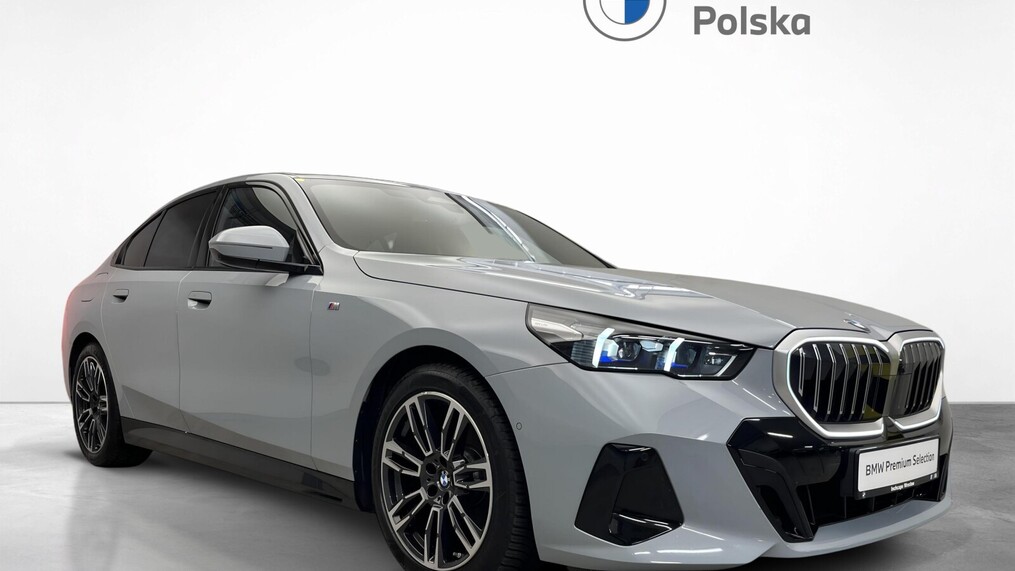BMW Serii 5, 520