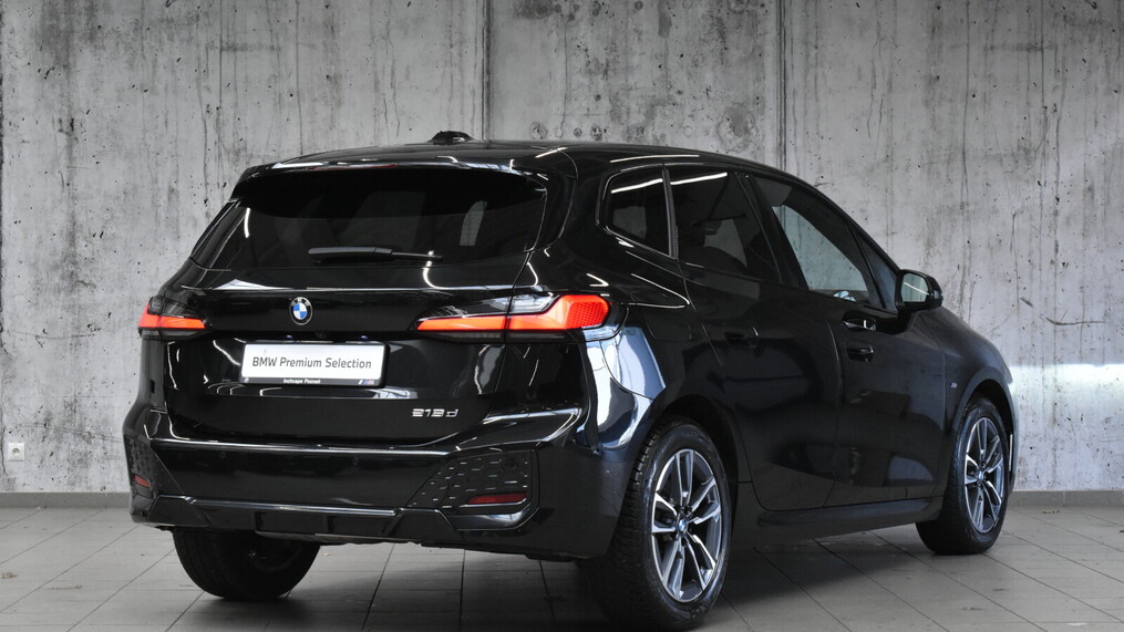 BMW Serii 2, 218