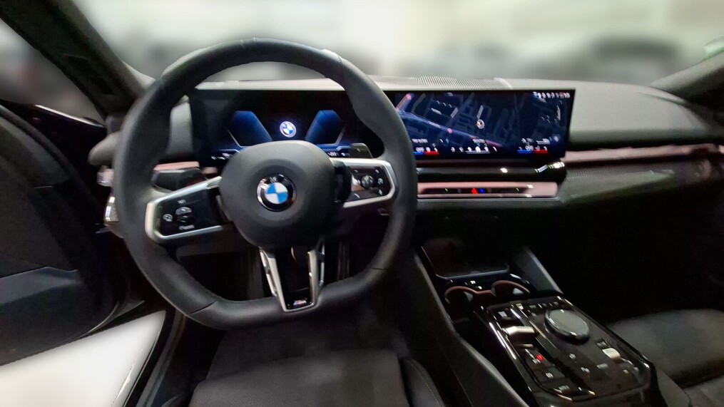 BMW Serii 5, 520