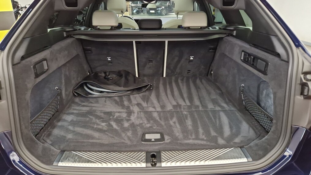 BMW Serii 5, 550