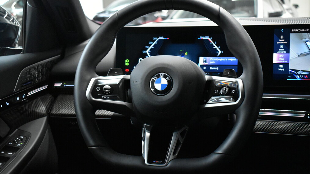 BMW Serii 5, 540