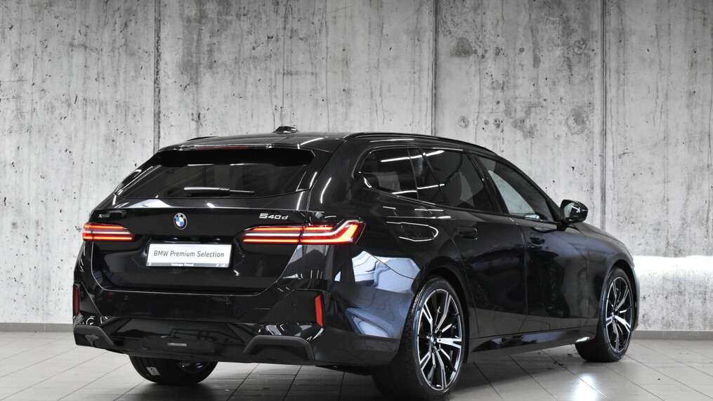 BMW Serii 5, 540