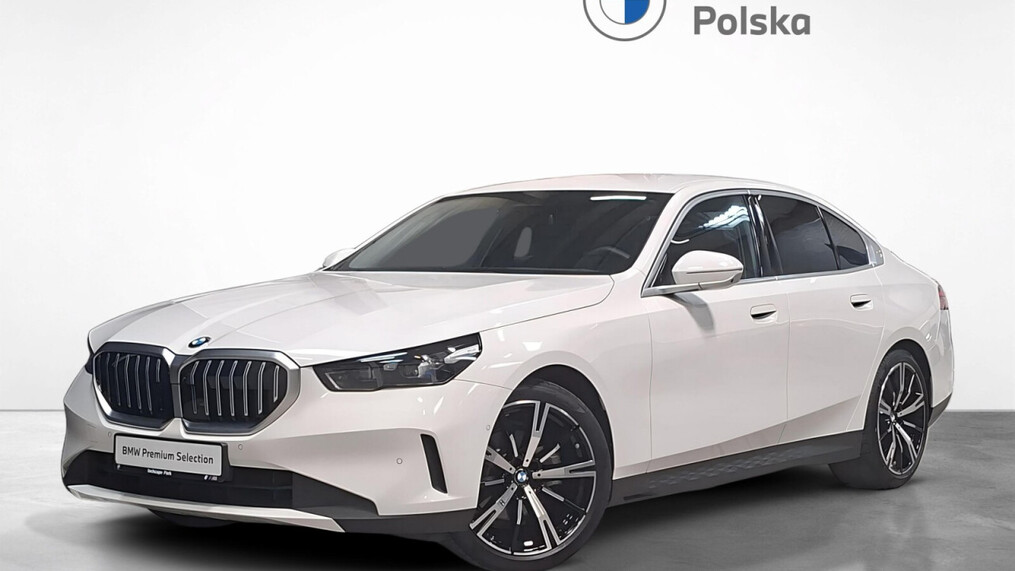 BMW Serii 5, 520
