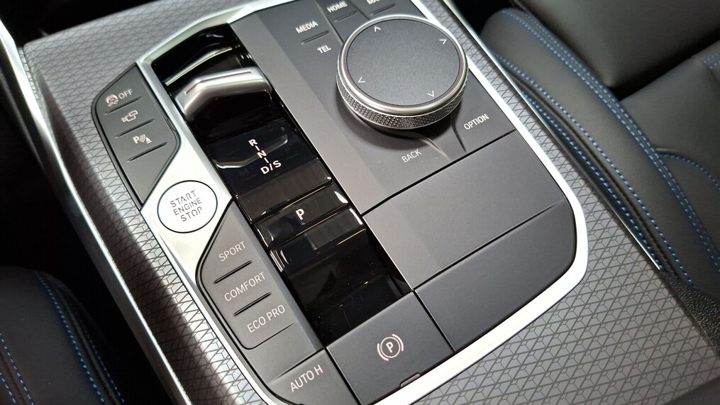 BMW Serii 3, 340