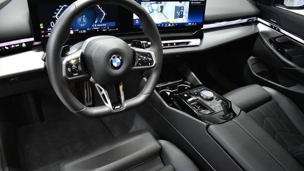 BMW Serii 5, 520