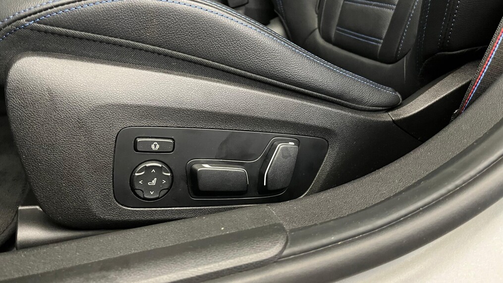 BMW Serii 3, 320