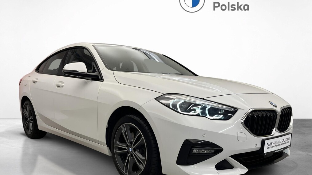 BMW Serii 2, 218