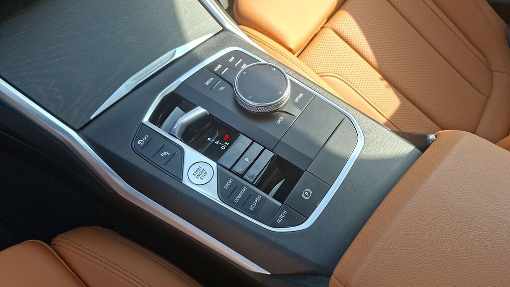 BMW Serii 3, 340